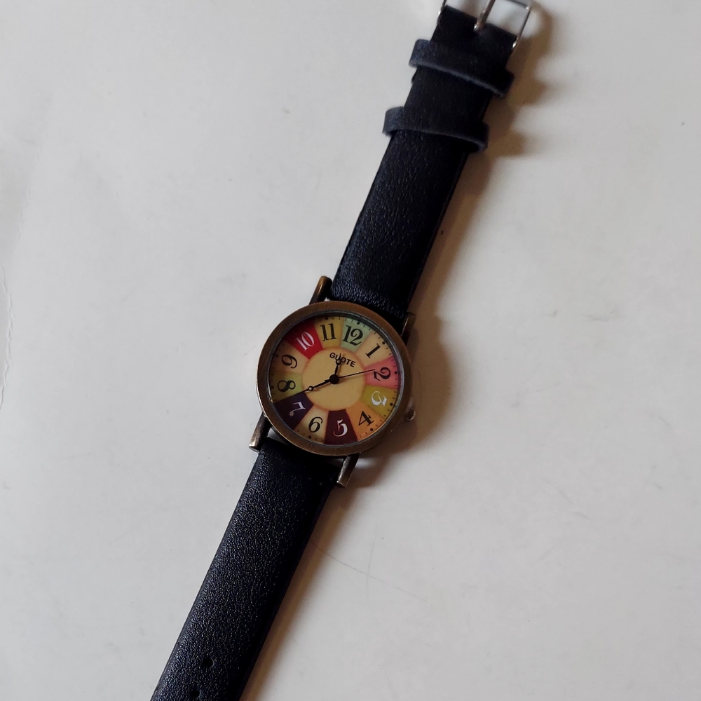 Unisex Watch - Picture 11 of 12